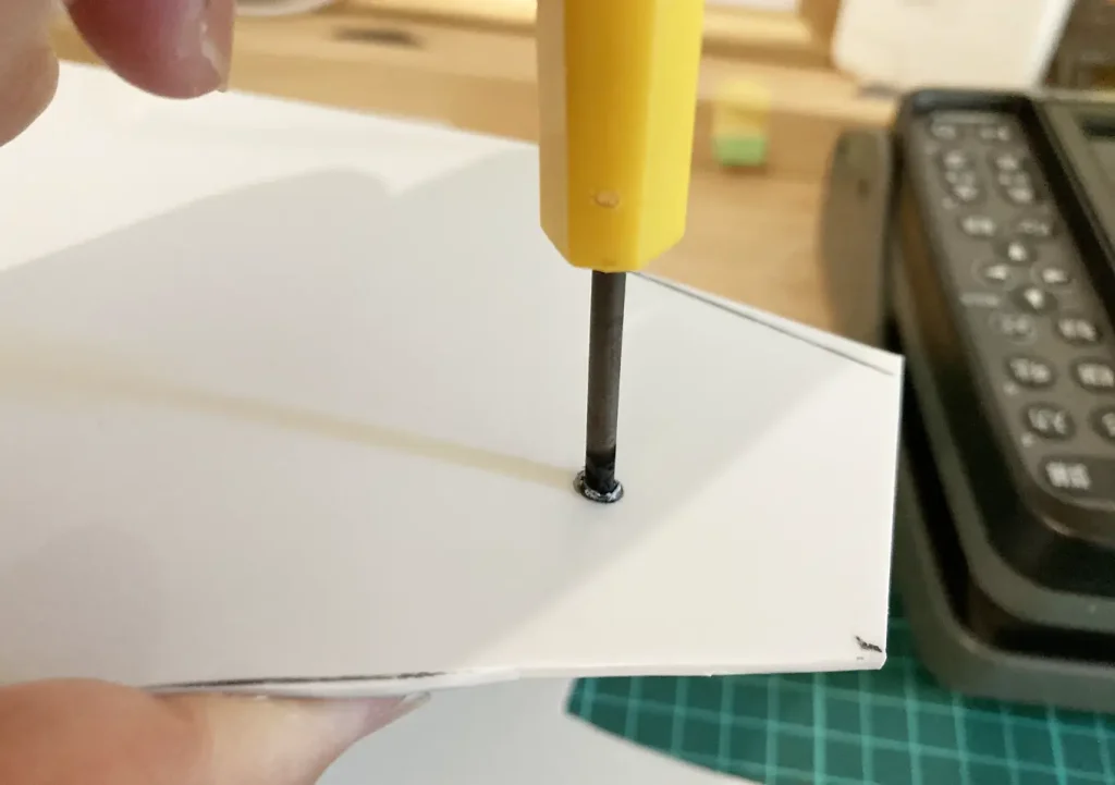 魚探フード自作DIY（ホンデックス ps-611cn2）ダイソーのプラケース１００均カスタム／カヤックsupフィッシング