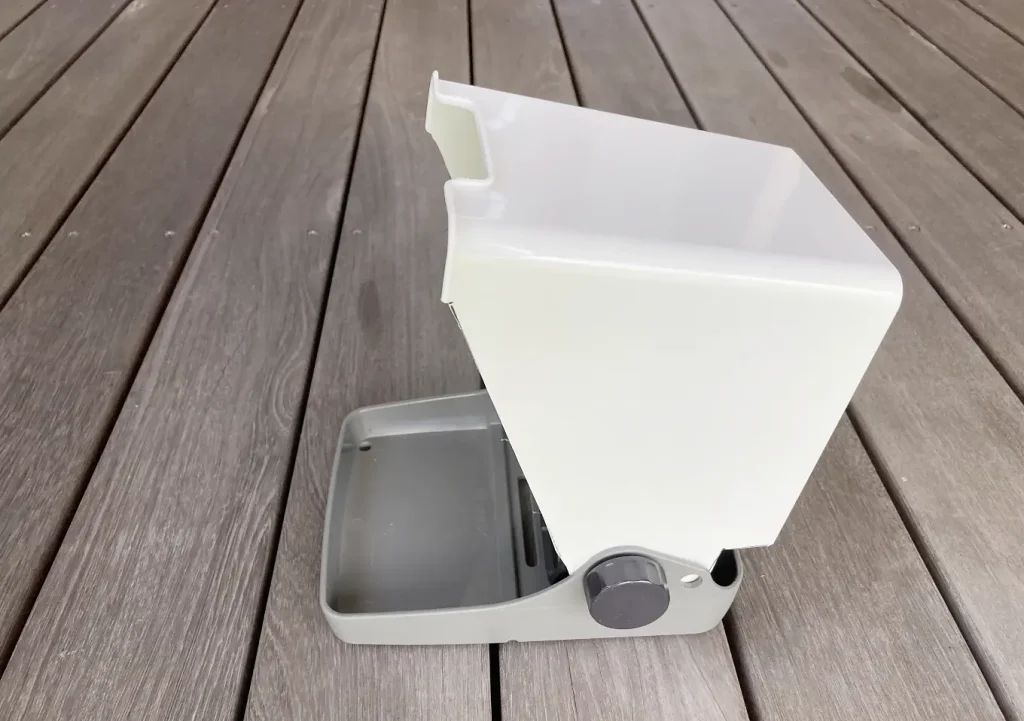 魚探フード自作DIY（ホンデックス ps-611cn2）ダイソーのプラケース１００均カスタム／カヤックsupフィッシング