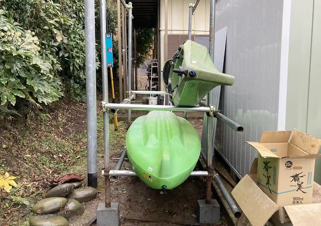 カヤック収納台DIY/自作単管パイクカヤック置き場／素人でも簡単に作れる大型収納ラック屋外屋根付き