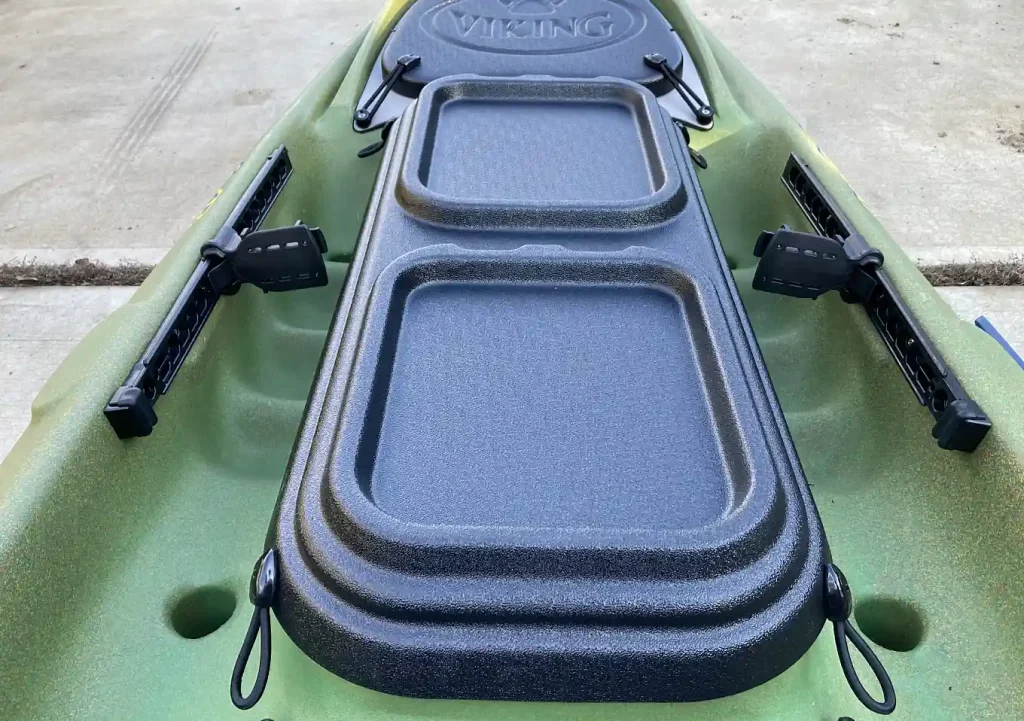 ホンデックスPS-611CN2／カヤック艤装（レイルブレイザ・ロータリープラットフォーム）／バイキングカヤックのセンターコンソール_プロフィッシュ45_忍_ニモ（取り付け方）固定方法／ネジorマジックテープ