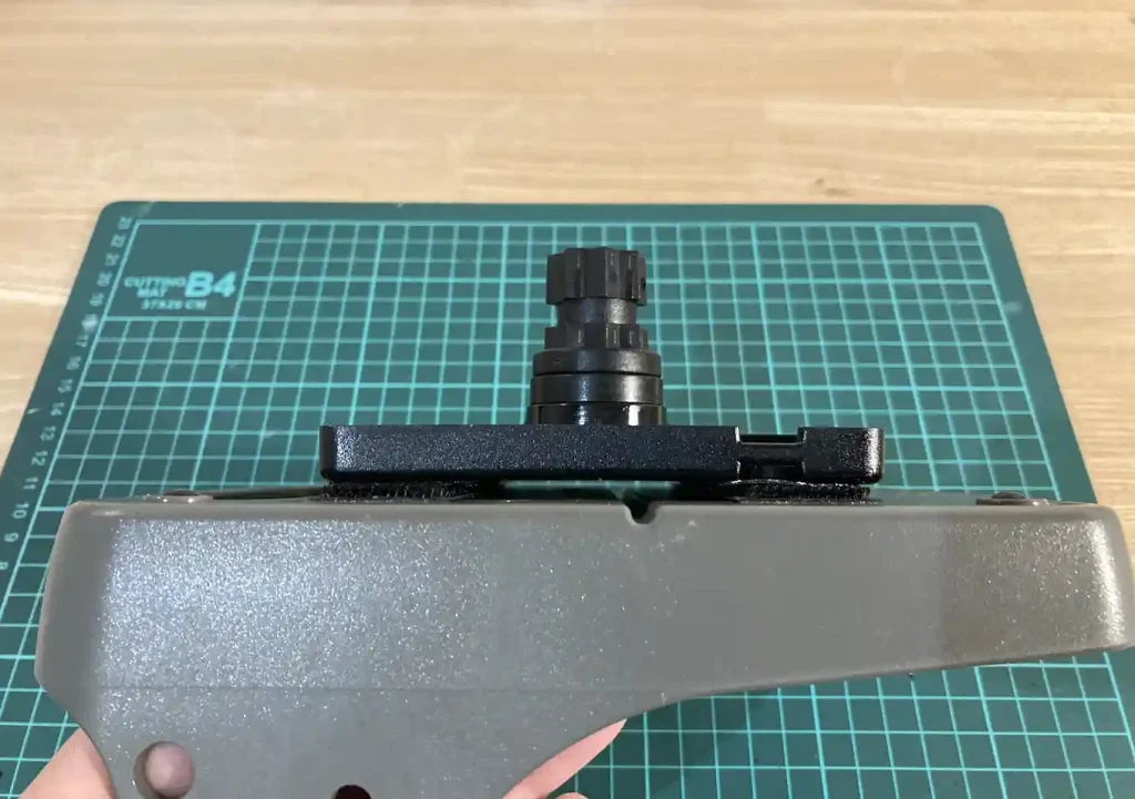 ホンデックスPS-611CN2/カヤック艤装(レイルブレイザ・ロータリープラットフォーム)/バイキングカヤック_プロフィッシュ45_忍_ニモ(取り付け方)固定方法/ネジorマジックテープ