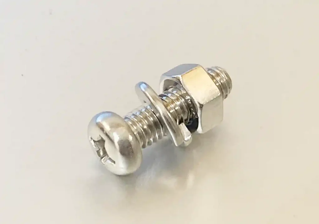 ホンデックスPS-611CN2／カヤック艤装（レイルブレイザ・ロータリープラットフォーム）／バイキングカヤック_プロフィッシュ45_忍_ニモ（取り付け方）固定方法／ネジorマジックテープ