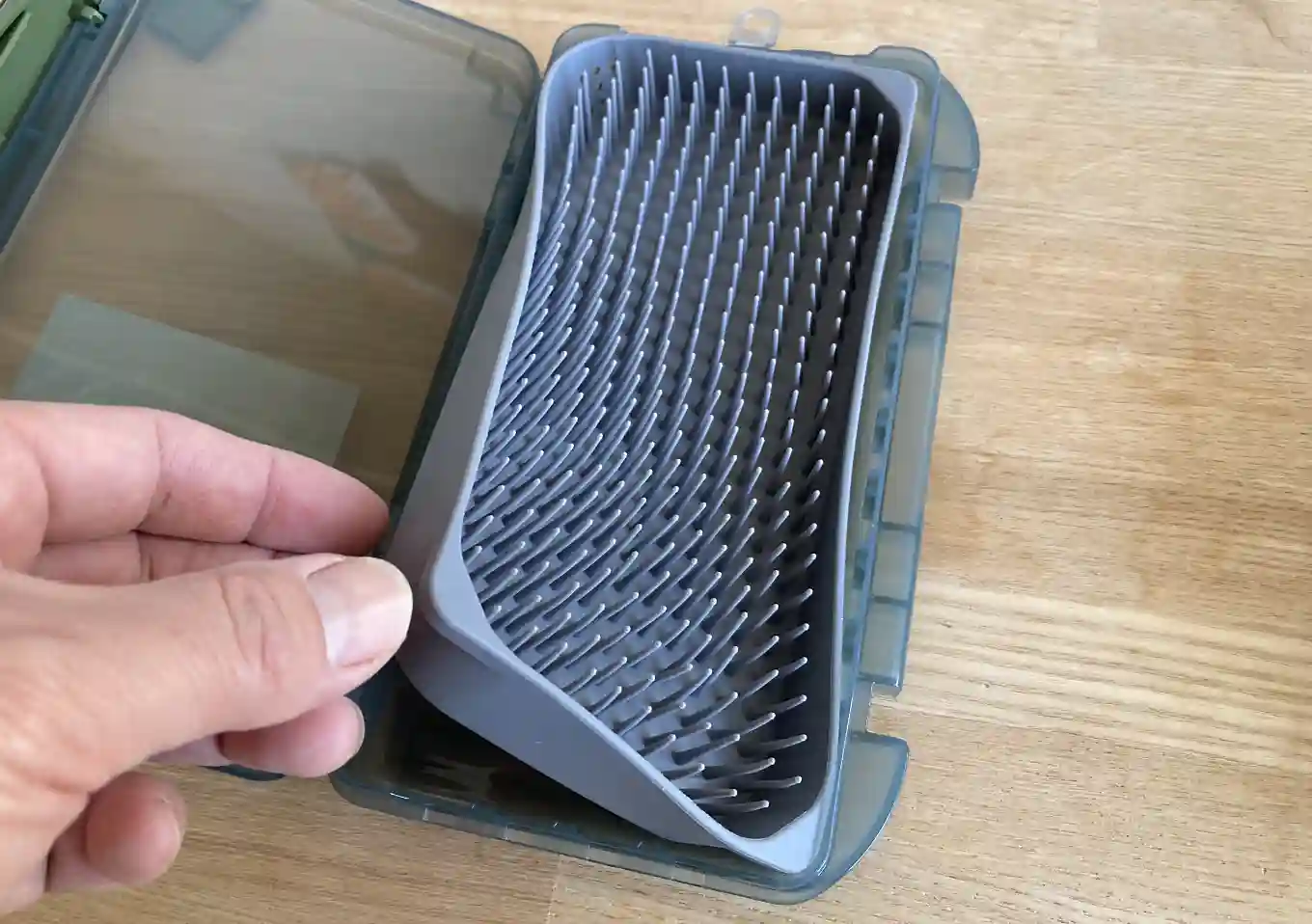 ダイソーのシリコンインナートレー（剣山）／ルアータックルケースの整理（レギュラー対応）収納箱100均/bifarr/jackallカヤック便利アイテム／PS-6110CN2／ロッドホルダー／取り付け方