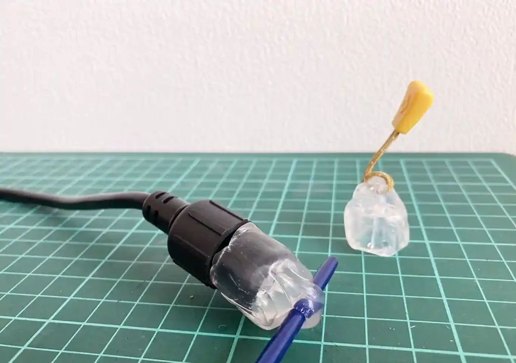 【カヤックDIY】魚探端子コネクタカバーを自作／おゆまる（おゆプラ）／ホンデックスPS-611CN2／純正品代用パーツ