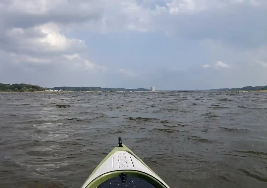 印旛沼でカヤック・カヌー／パドルトレーニング／出艇場所（エントリー）佐倉市・印西市・成田市・八千代市／千葉県の淡水フィールド／オランダ風車・花火