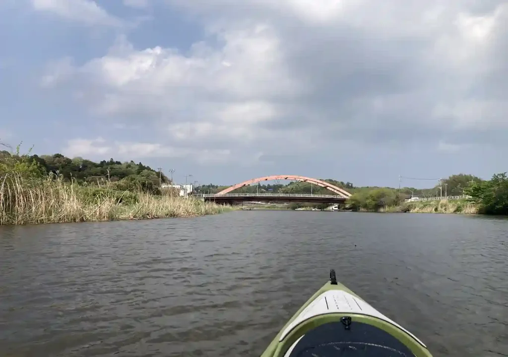 印旛沼でカヤック・カヌー／パドルトレーニング／出艇場所（エントリー）佐倉市・印西市・成田市・八千代市／千葉県の淡水フィールド／オランダ風車・花火