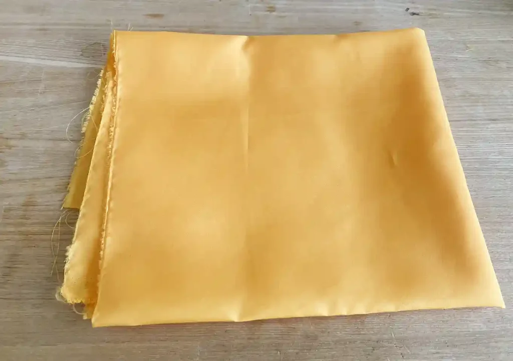 【無風でも自立】カヤック用フラッグを自作/ポイントは針金/作り方/安全対策/目立つ色と素材/ダイソー