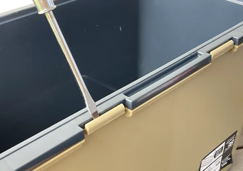 【クーラボックス保冷力アップ魔改造】カヤックフィッシング／プロフィッシュに丁度良いサイズ／サンカvent／釣り・青物
