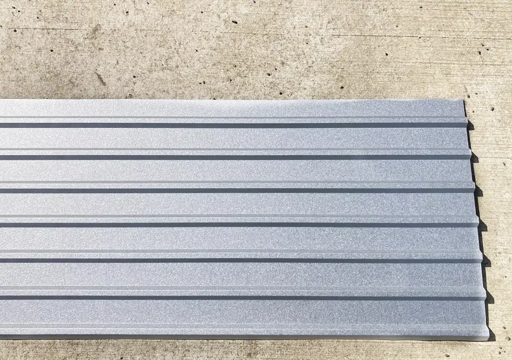 カヤックの置き場【簡単DIY】単管パイプにガルバリウム屋根を取り付ける/2艇(2段)雨・紫外線対策/アイテムと道具・工具切る(丸ノコ歯・ビス)